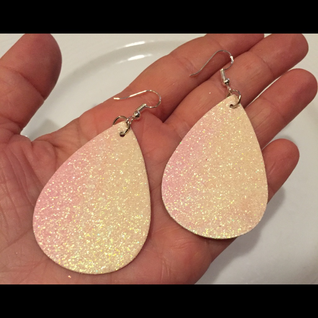 Shiny Teardrop Earrings